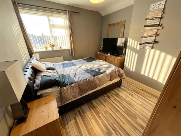 3 bed Semi-Detached for sale Image 9