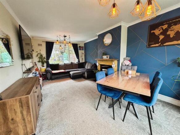 Lounge/Diner
