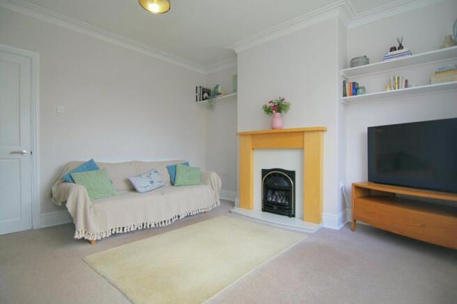 3 bed Semi-Detached for sale Image 6