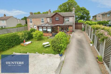 Dumble Cottage - Grove Road, Brimington Common, Chesterfield, S43 1QJ