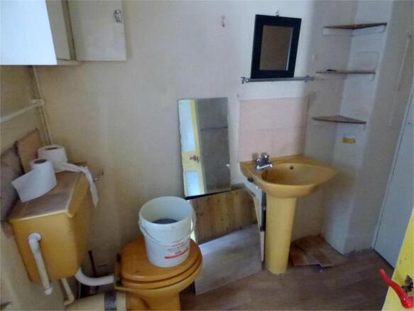 Photo 10