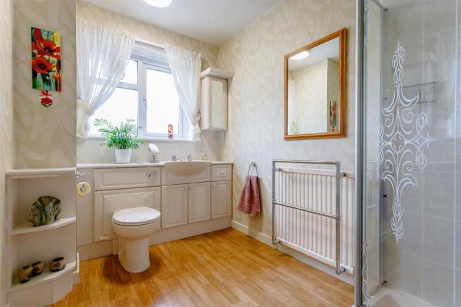 8368109-interior11.jpg