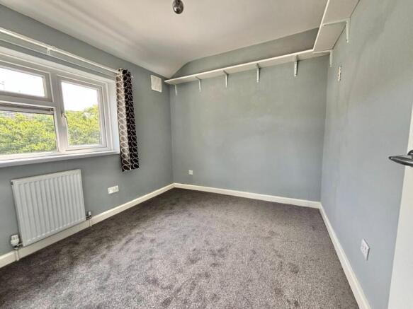 2 bed Semi-Detached to rent Image 11