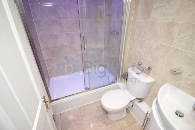 10 bed Terraced to rent Image 12