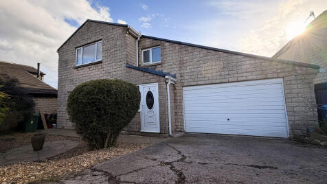 9 Clydesdale Rise, Diggle, OL3 5PX
