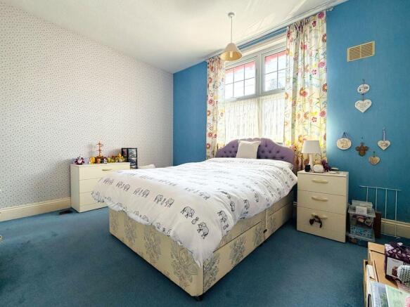 2 bed Terraced for sale Image 12