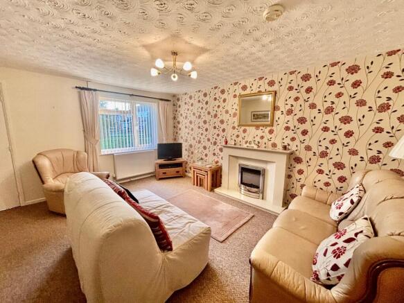 lounge 1