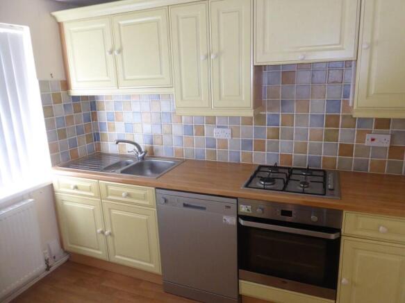 3, Colliers Close, Summer Hayes, Willenhall, WV12 photo 4