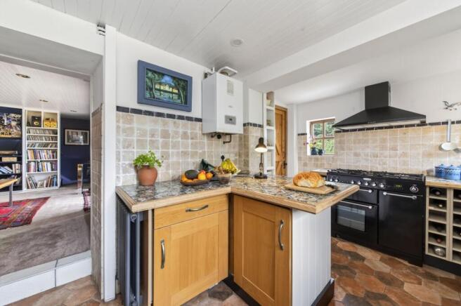 3 bed Terraced for sale Image 5