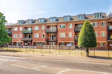 St. Giles Close, Hounslow