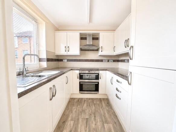 Redcroft, Well Lane, Greasby, Wirral, CH49 photo 4