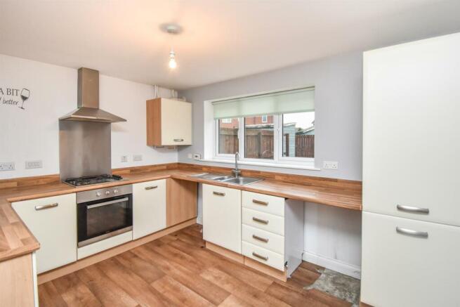 KITCHEN DINING 1
