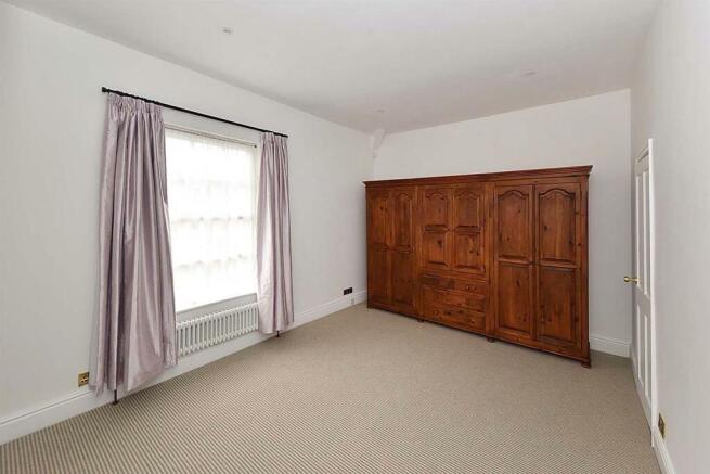 1 Wellington bed2.jpg