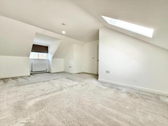 3 bed Detached to rent Image 12