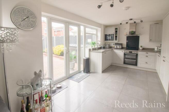 Kitchen/Dining