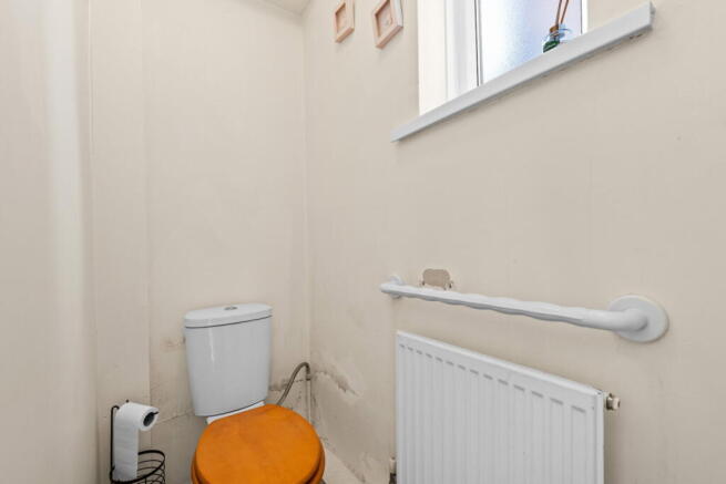 3 bed Semi-Detached for sale Image 11