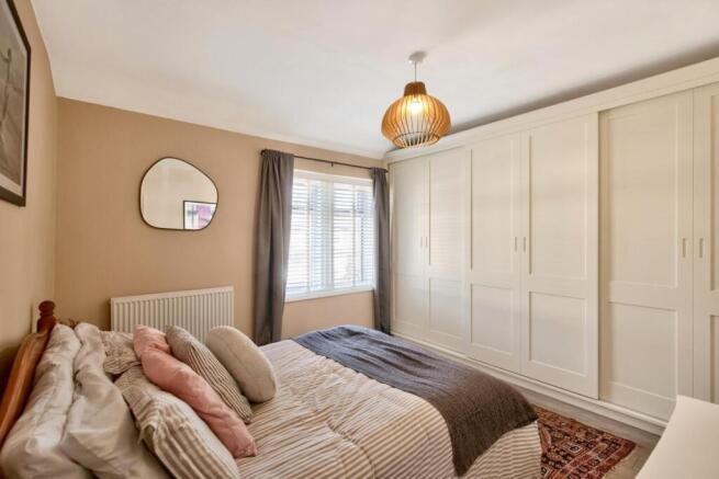 3 bed Terraced for sale Image 12
