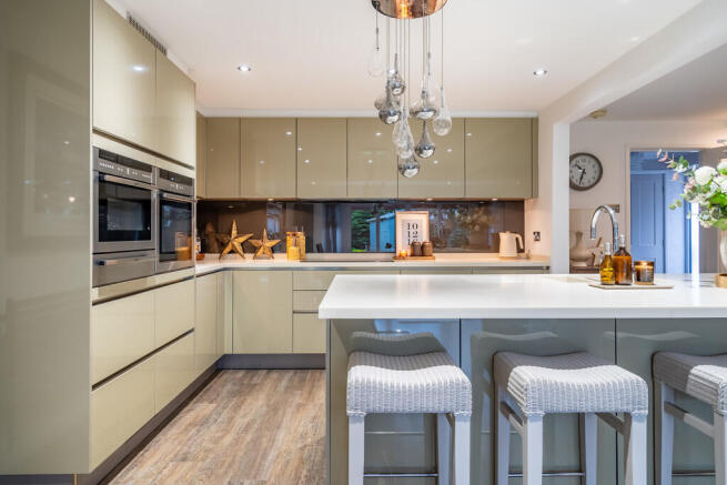 Kitchen/Dining Ro...
