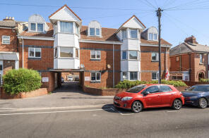 Flat 5, 305 309, Powerscourt Road, Portsmouth PO2 7AW