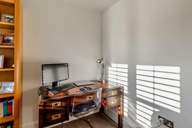 8594308-interior17-800.jpg