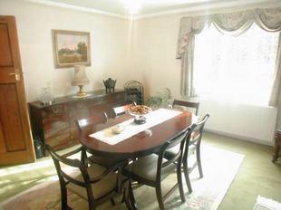 DINING ROOM: