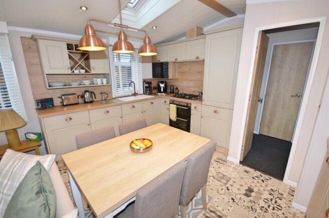 The Laurels, Maesmawr Farm Resort, Caersws, Powys, SY17 photo 5