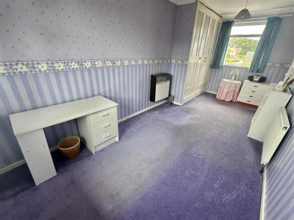 4 bed Semi-Detached for sale Image 12