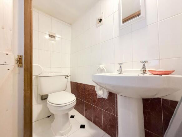 3 bed Cottage for sale Image 11
