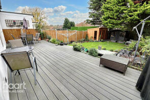 46, Basildon Avenue, Clayhall, Ilford IG5 0QE
