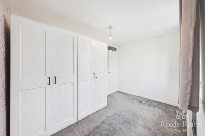 2 bed End of Terrace to rent Image 9