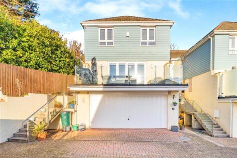 Drake Avenue, Teignmouth, Devon, TQ14