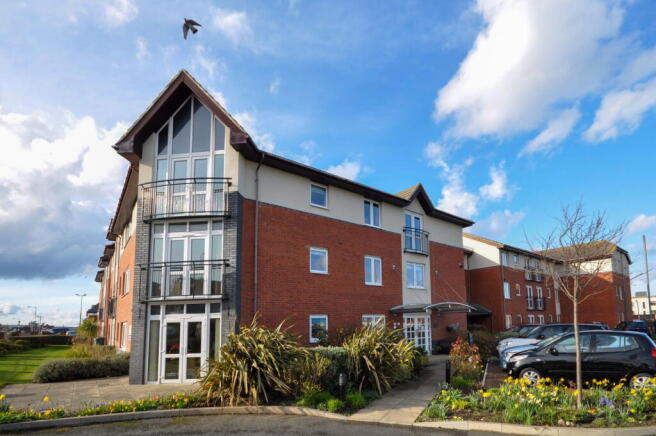 1 bed Retirement Property for sale in whitby