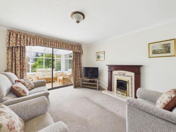 Lounge/Dining Room (Virtually Furnished)