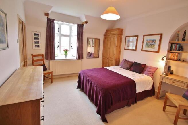 Bedroom 2.JPG