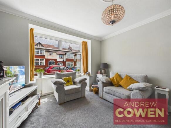 3 bed Terraced for sale Image 6