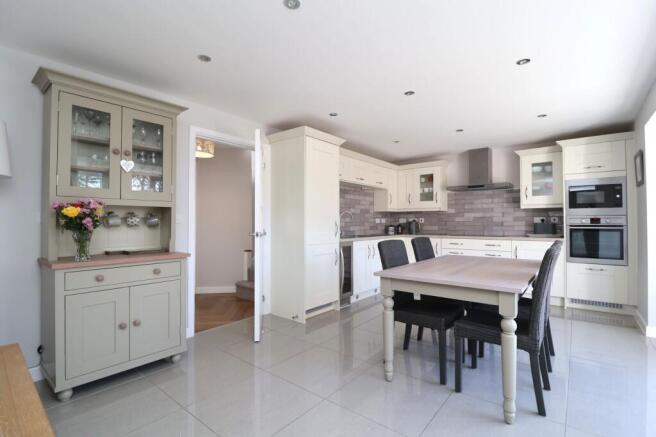 Kitchen/ Family Room