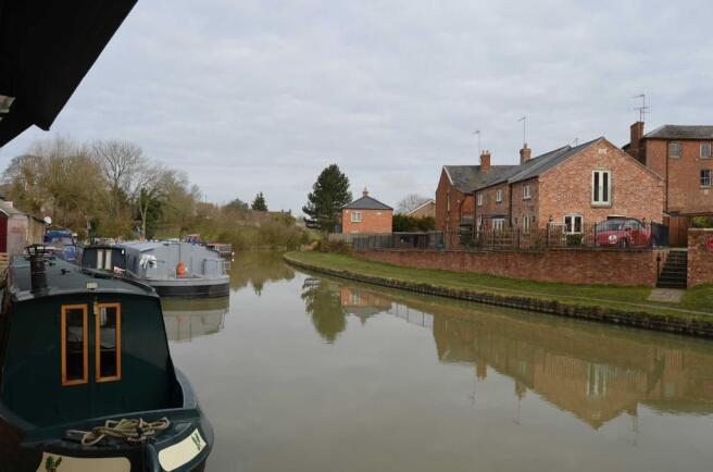 Canalside Views