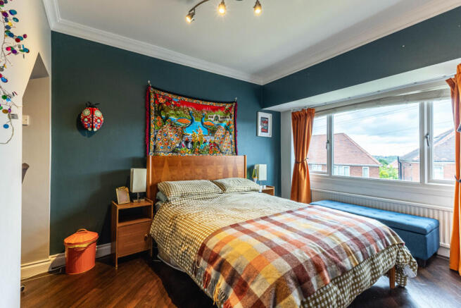 4 bed Semi-Detached for sale Image 8