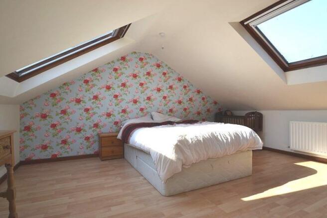 bed 4 NEW.JPG