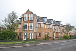 11, 49 Harbour House, Doulton Gardens, Poole BH14 8RQ
