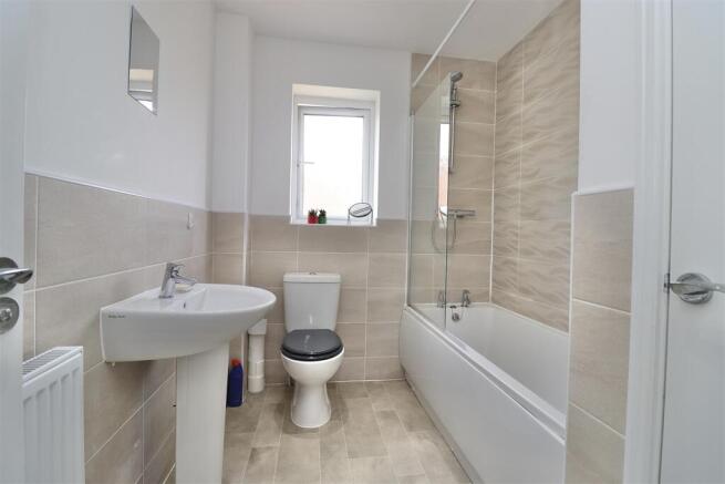 3 bed Semi-Detached for sale Image 12