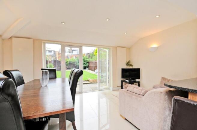 Reception Room / Kit