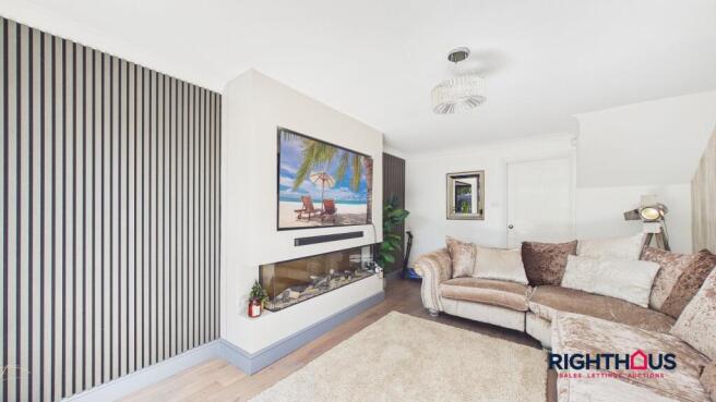 2 bed Semi-Detached for sale Image 5
