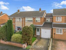 11, Hills Close, Sprotbrough, Doncaster DN5 7NW