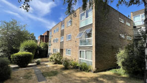 Flat 5, 33 Meriden House, Manor Road, Barnet EN5 2LR