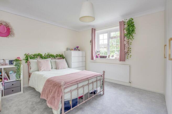 14 Stapleton Close, SL7 1TZ (LOW RES)-6
