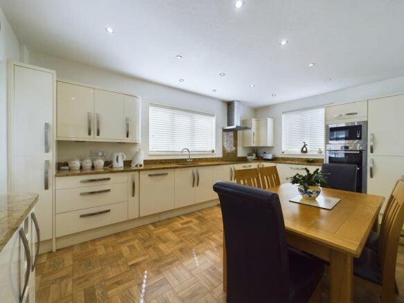 Kitchen Diner