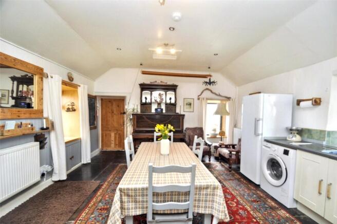 Kitchen (2)