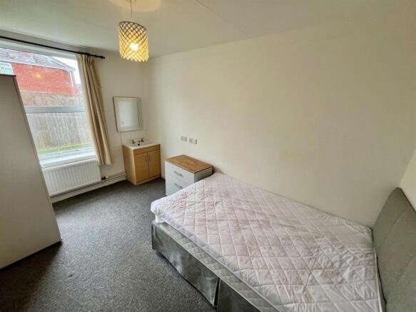 Room 10.jpg