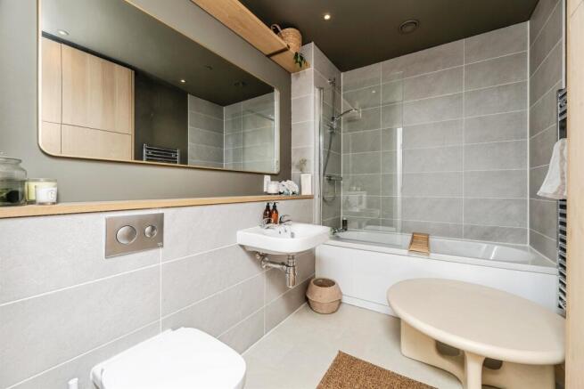 2 bed Apartment for sale Image 7
